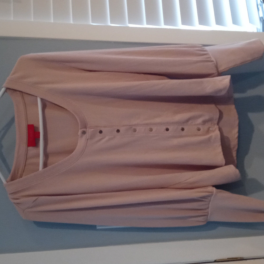 Jennifer Lopez XL pink top with gold snaps size xl. New without tag.